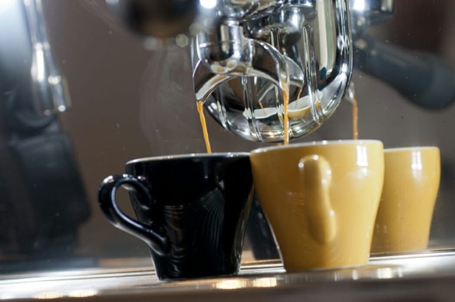 Espresso Kopjes Mokken Fabriek | Tulip Espresso Kop & Schotel 8 Cl. Zwart